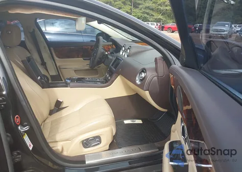 2014 Jaguar Xj z USA, uszkodzony, nr VIN SAJWA1CZ0E8V61851